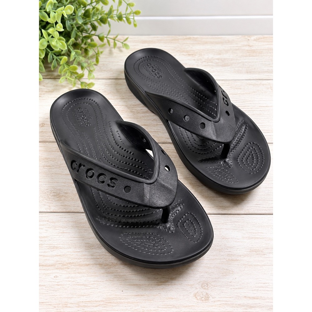Crocs Baya Flip Flops Black Sandals Mens 7 Womens 9 208192 New No Tags